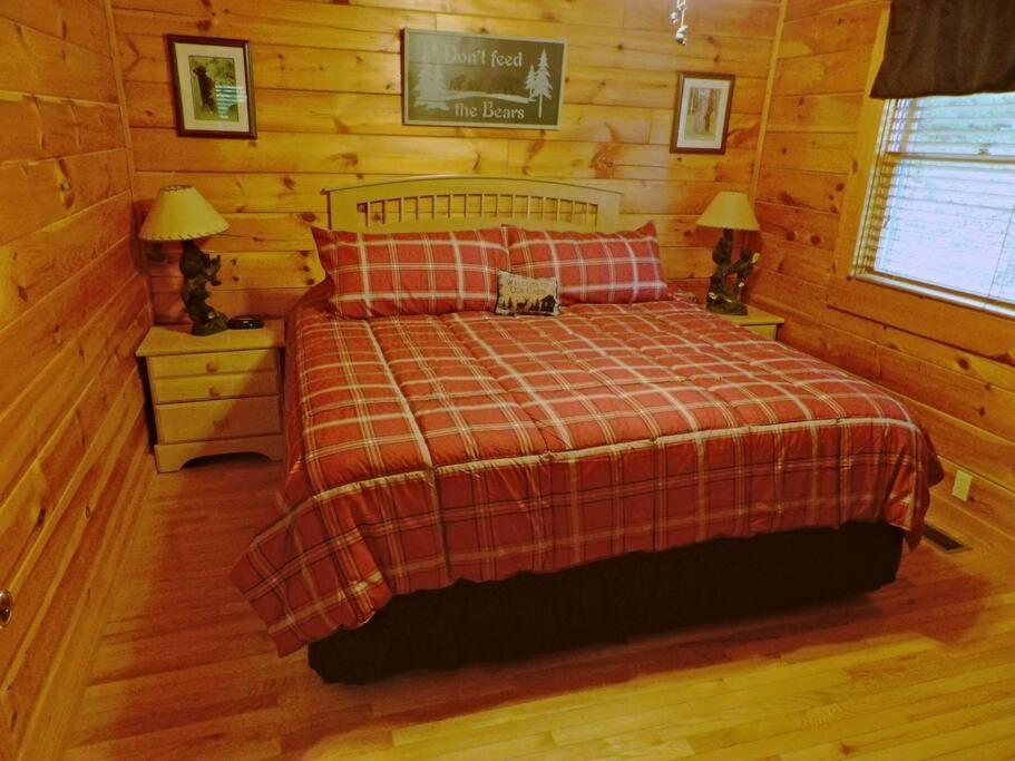 Yogi'S Den: Breathtaking Views! 3 Min To Dollywood, On 1 Acre! Villa เซอเวียร์วีล ภายนอก รูปภาพ